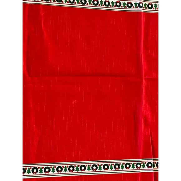 Vintage Christmas Tablecloth Animals Ice Skating Trees Winter Snow Cats 7x5 - Picture 5 of 5